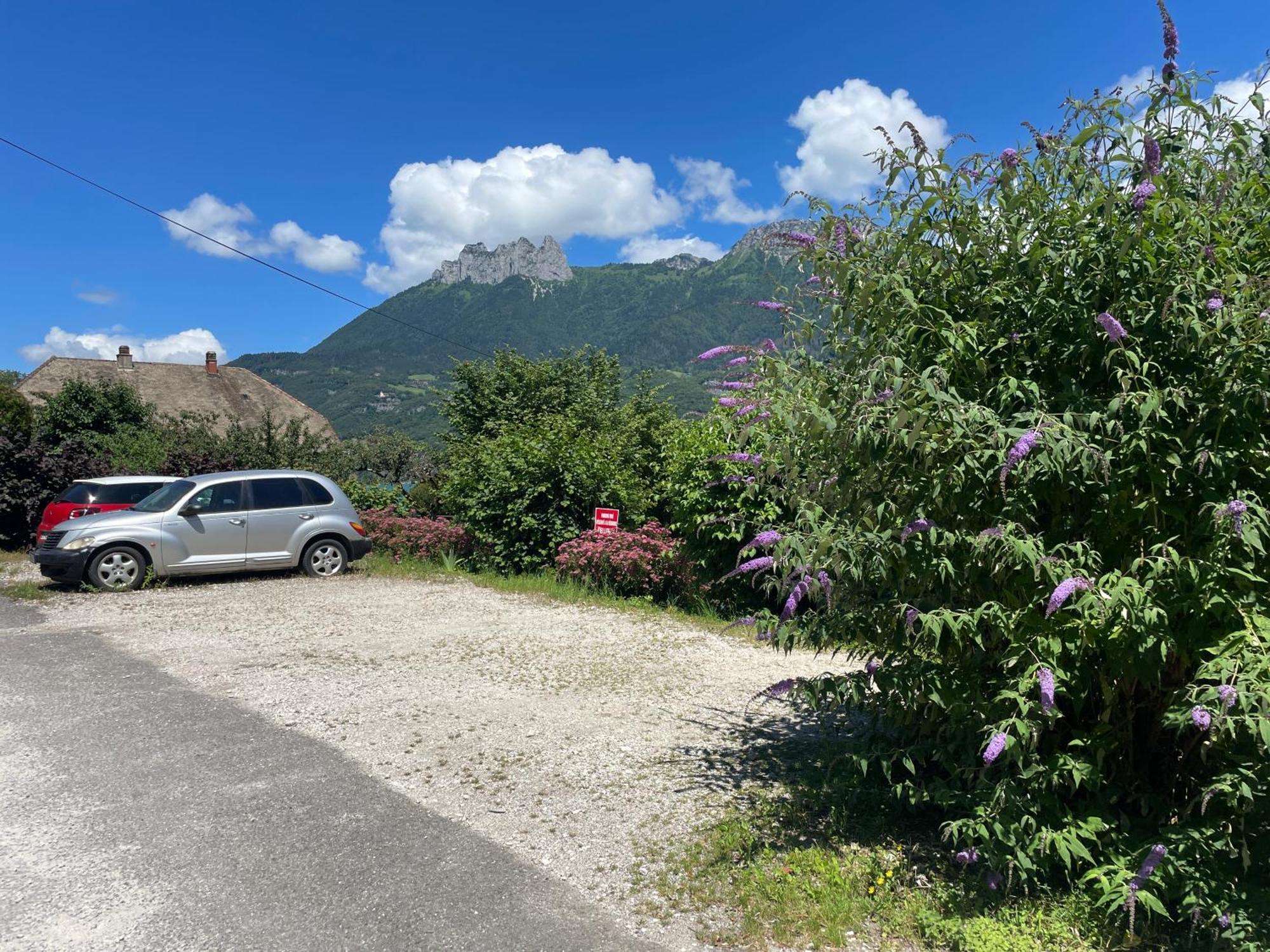 Rare 2 Bedroom With Private Beach On Lake Annecy Doussard Bagian luar foto